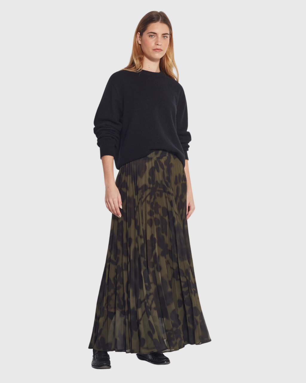 Evelyn Pleat Skirt (Midnight Flora) Moss