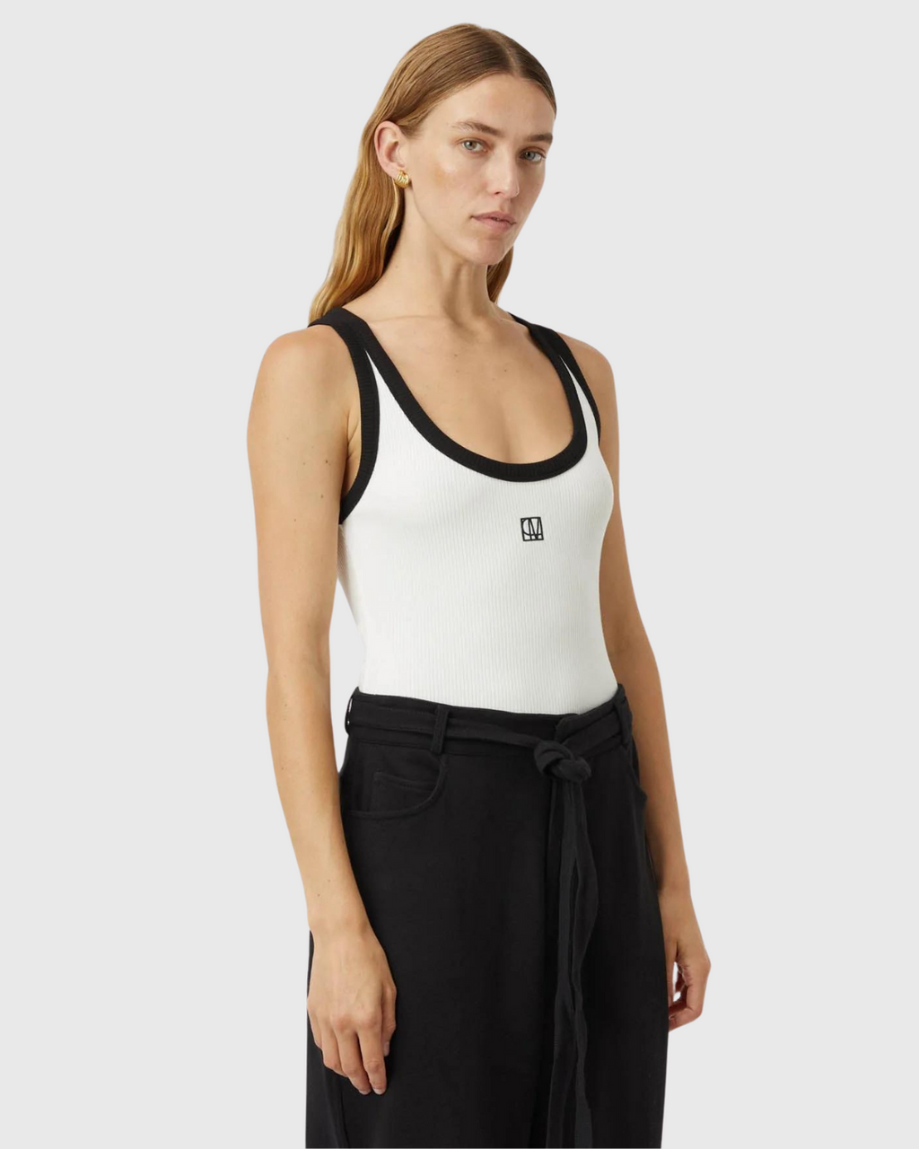 Nora Contrast Bind Scoop Neck Tank Soft White / Black