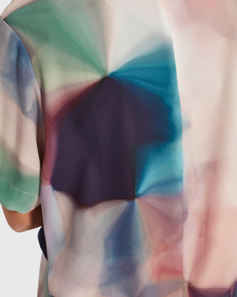 Drape T (Illuminate Crepe) Prism