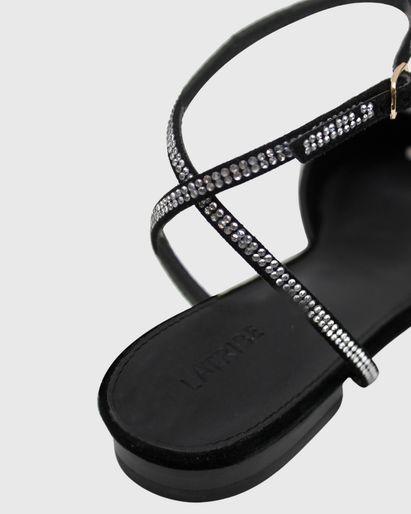 Nora Flat Black/Crystal