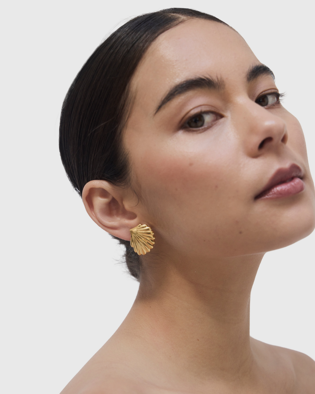 Clam Earring Gold